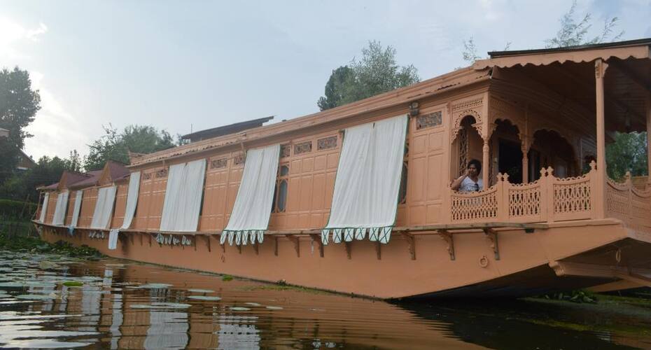 Akbar Group of Heritage Houseboat, Srinagar 1